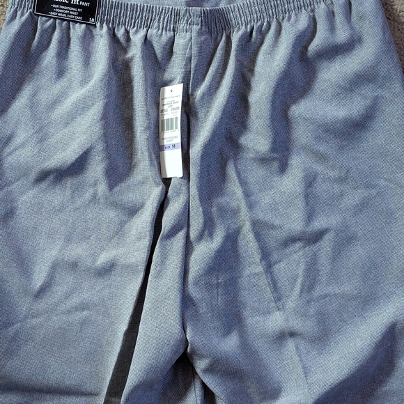 New with Tags Alfred Dunner Classic Fit Gray Straight Leg Pants Size 18 - Picture 7 of 9